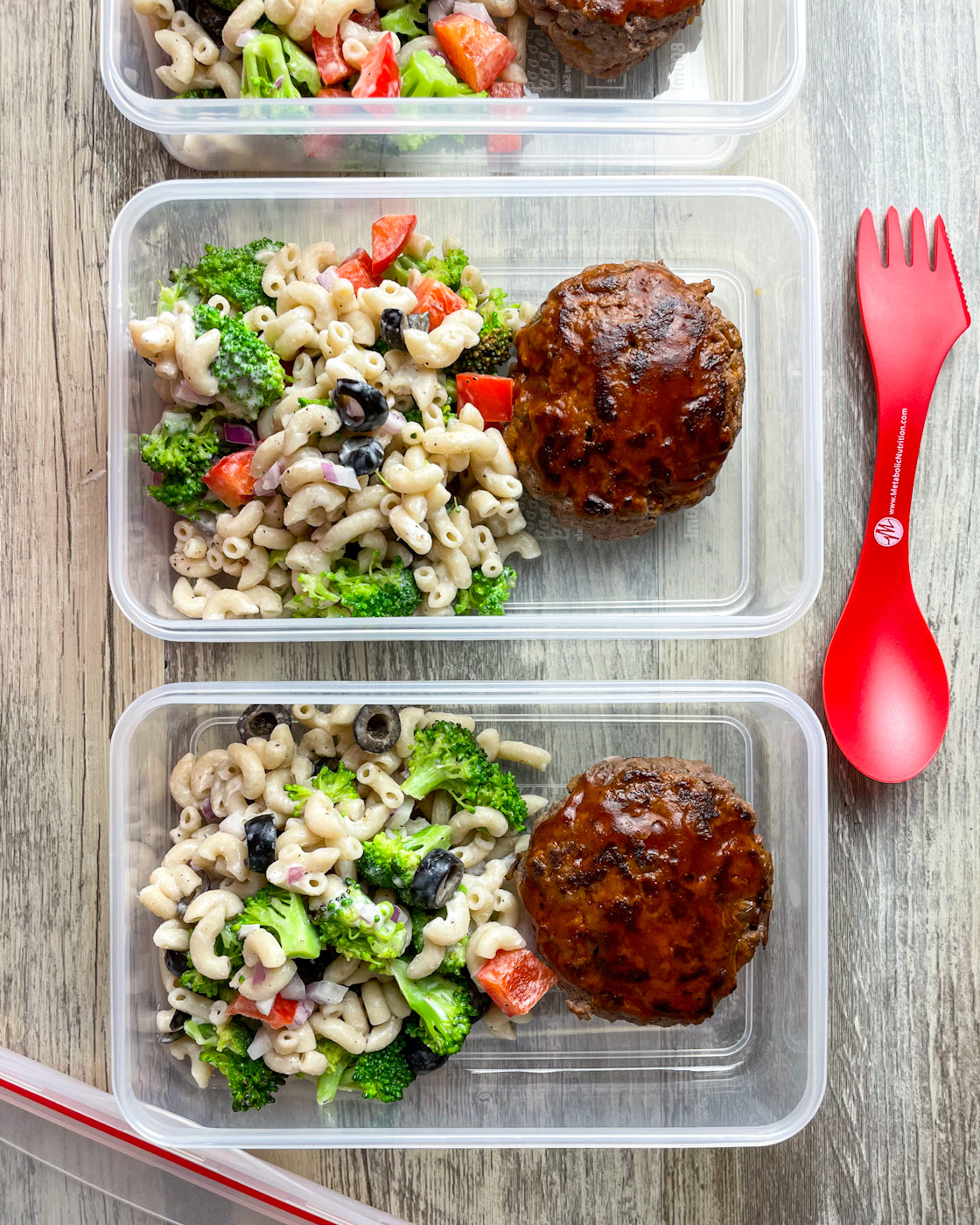 BBQ Burger & Pasta Salad